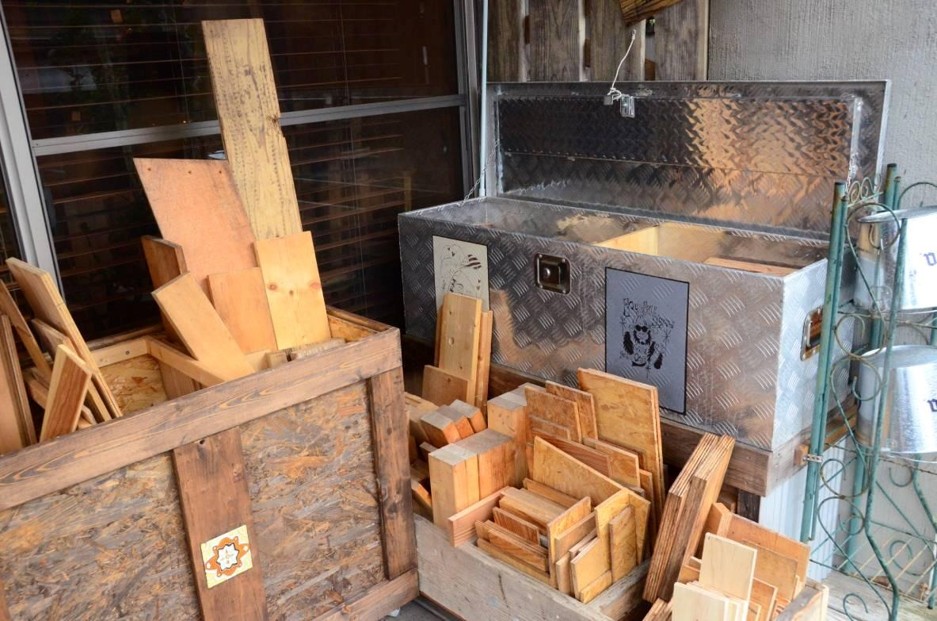 ryoku_syuuのワークショップに使う古材や道具たち